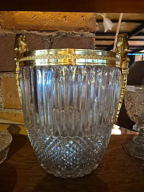 Seau à champagne ancien à Venerque